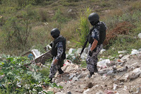 APARECEN DOS MUERTOS EN RÍO MEDIO LOMAS III Aparecen+dos+muertos...4