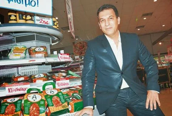 Εύβοια: 180 κιλά κοτομπουκιές πρόσφερε στα Συσσίτια Χαλκίδας η εταιρεία Αγγελάκης