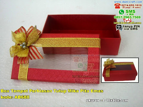 Box Tempat Perhiasan Tutup Mika Pita Emas