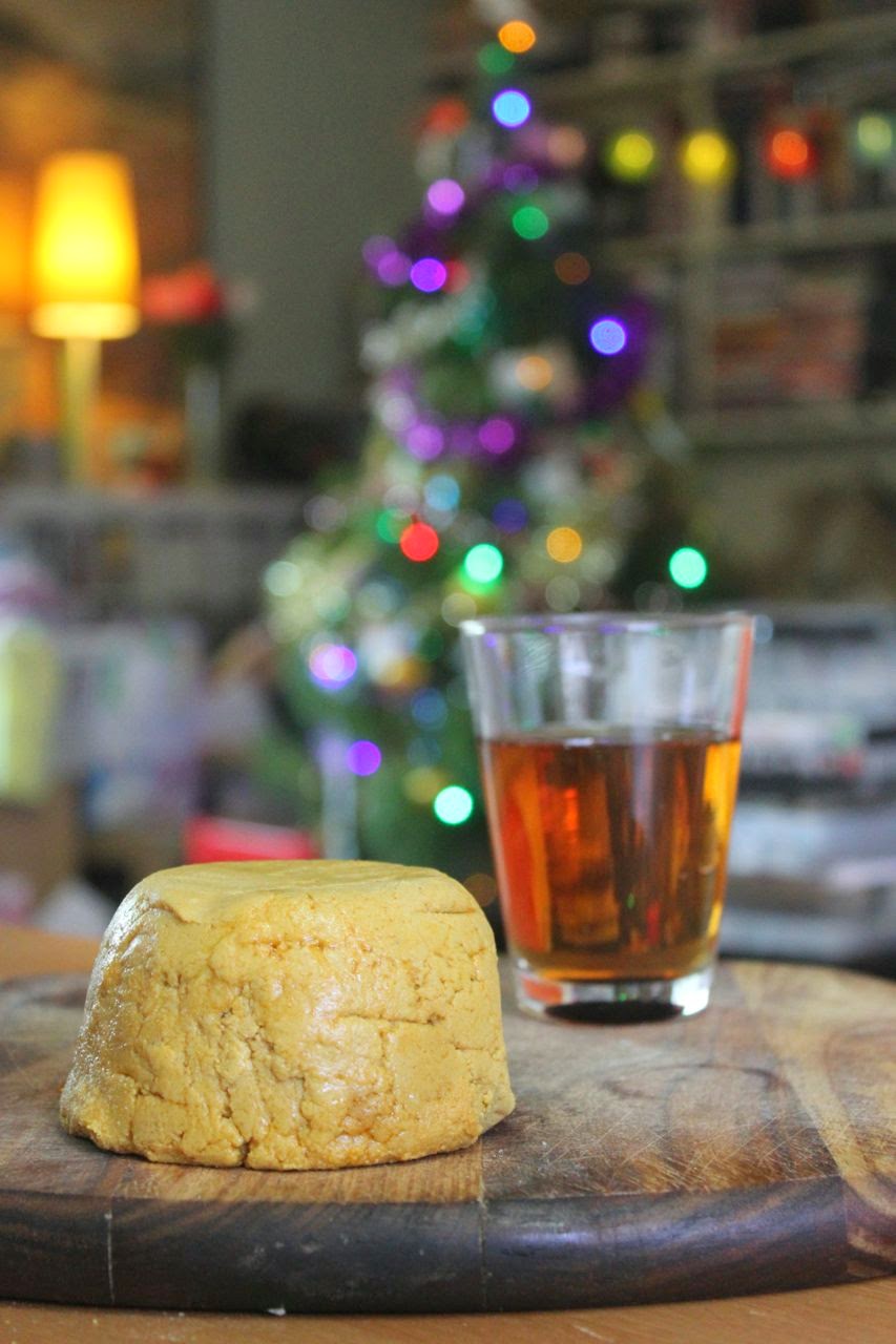 Green Gourmet Giraffe Sharp vegan cheddar cheese with sauerkraut brine