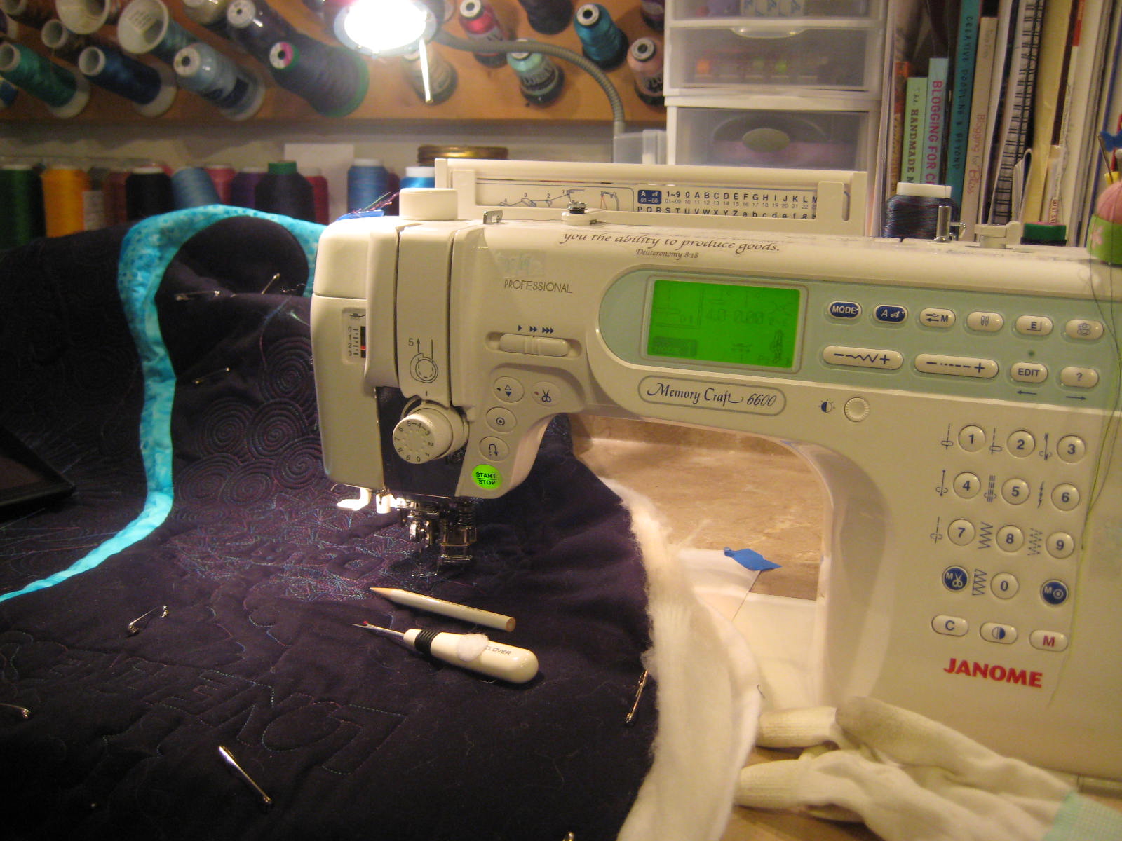 Amy's Free Motion Quilting Adventures Free Motion Quilting Tip 3 Ways