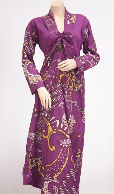 model+baju+batik+(3).jpg