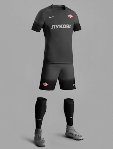 Третий вариант формы клубов от NIKE