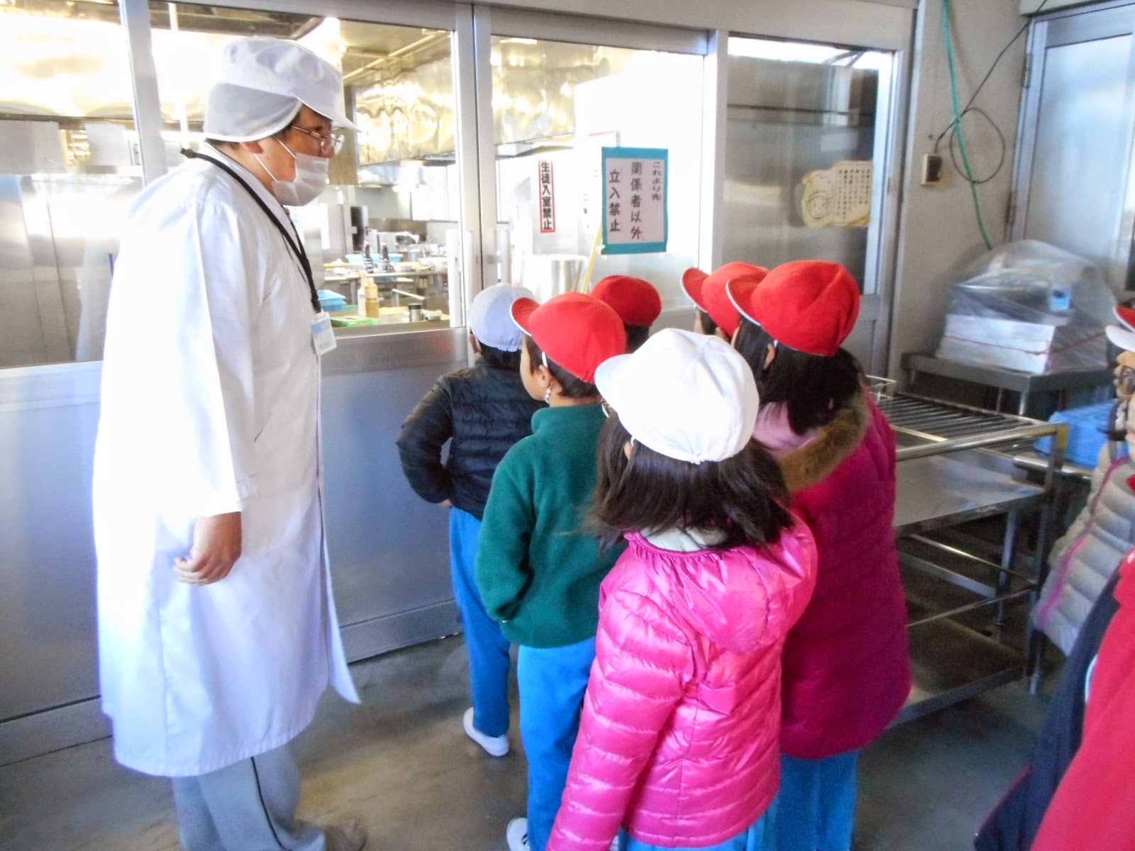 三小ブログ 給食調理場見学