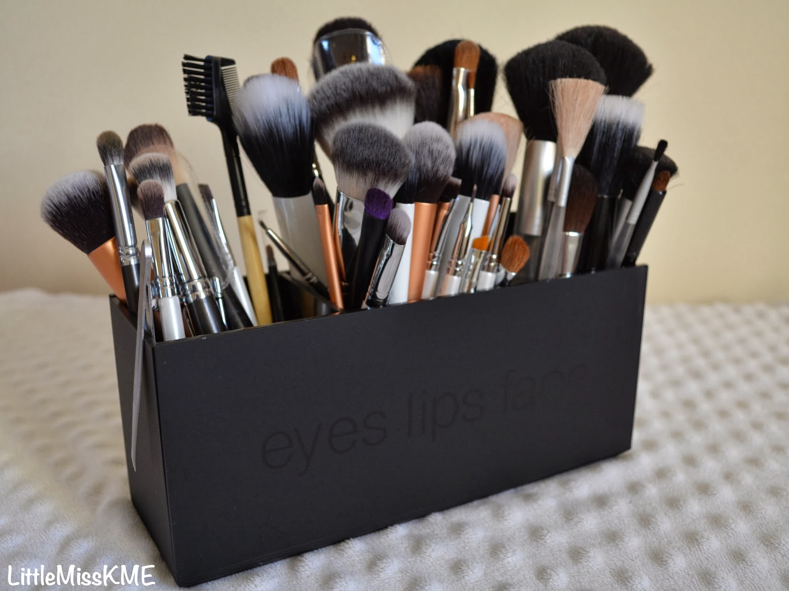 ELF Large Makeup Brush Holder KIZIWOO