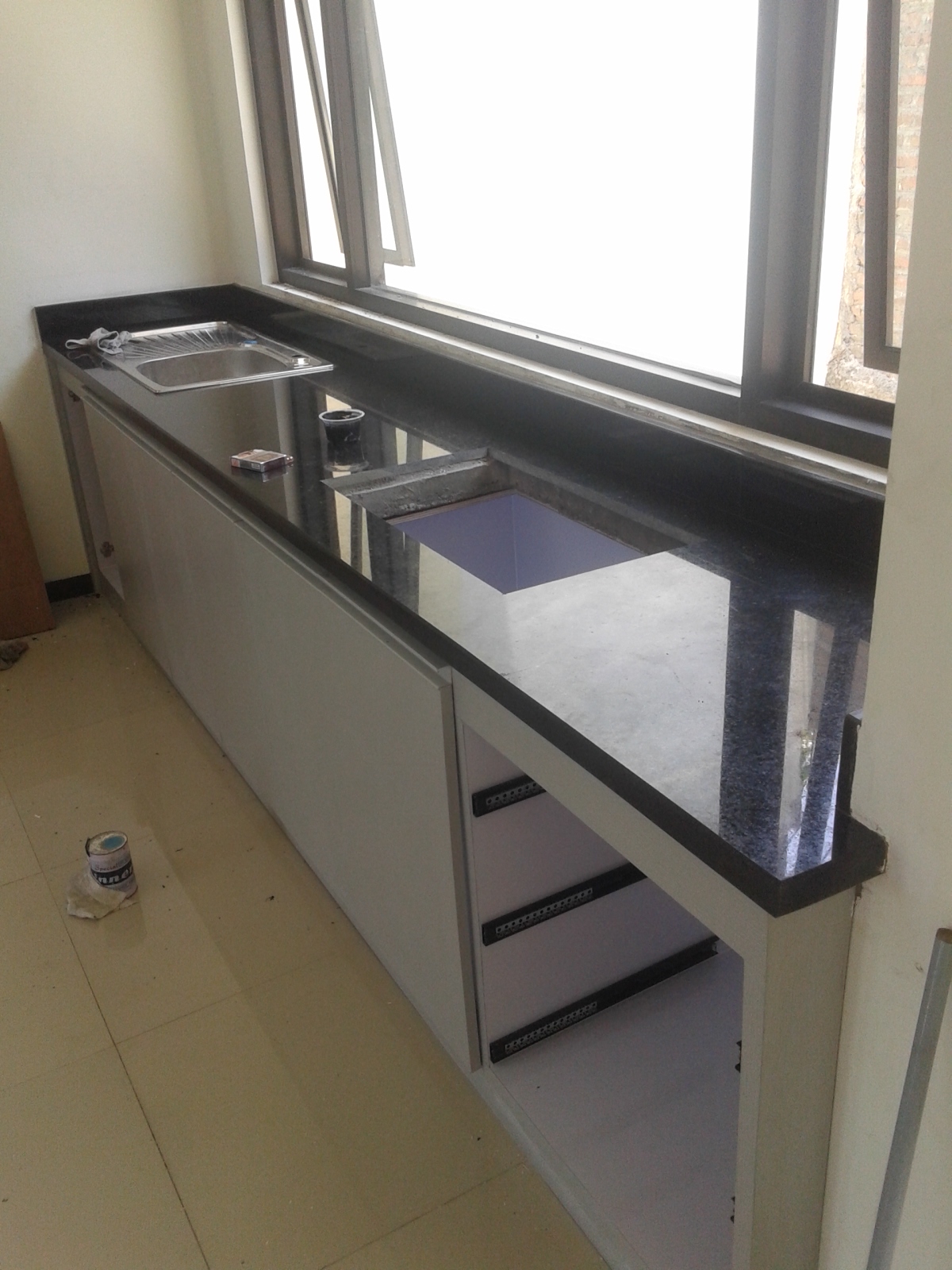 Granit Hitam Untuk Kitchen Set Dan Mini Bar Desain Interior Granit Hitam Untuk Kitchen Set Dan Mini Bar Desain Interior