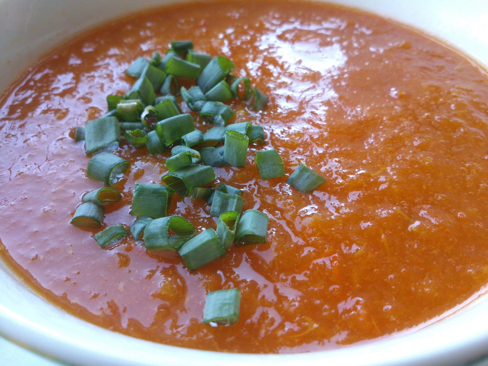 Рецепты для мультиварки Супра: Диетический суп из сельдерея