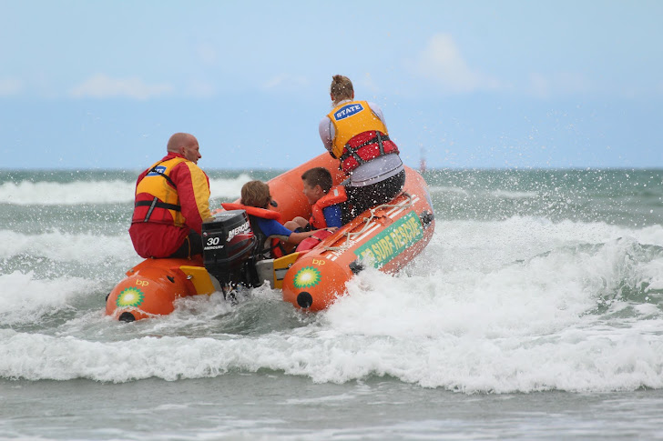 Midway beach Gisborne