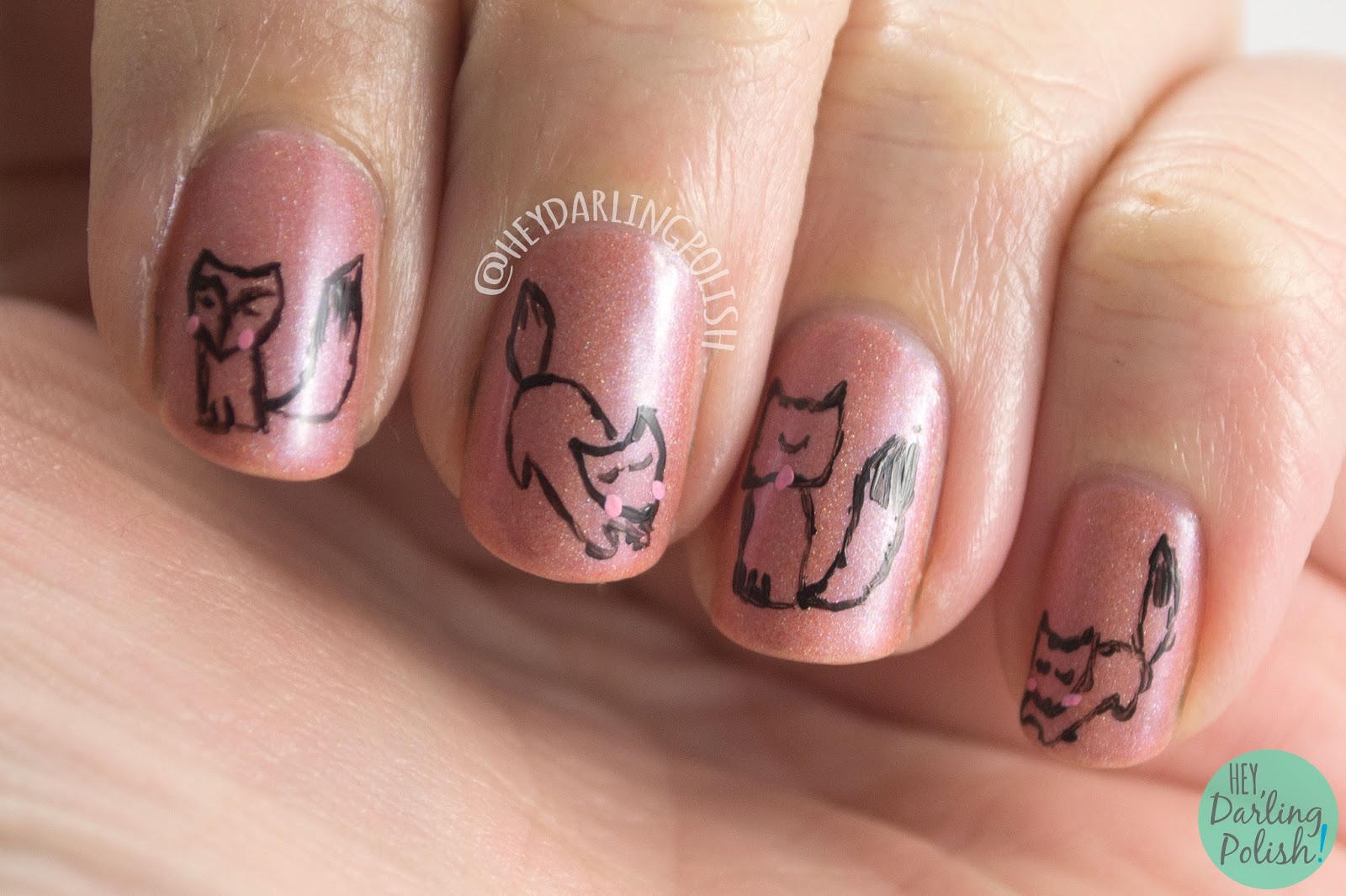 Hey, Darling Polish! The Nail Challenge Collaborative Animals 1