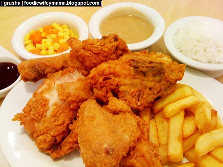 FOODIE WIFEY MAMA Super Scrumptious Fried Chicken & Ribs Racks