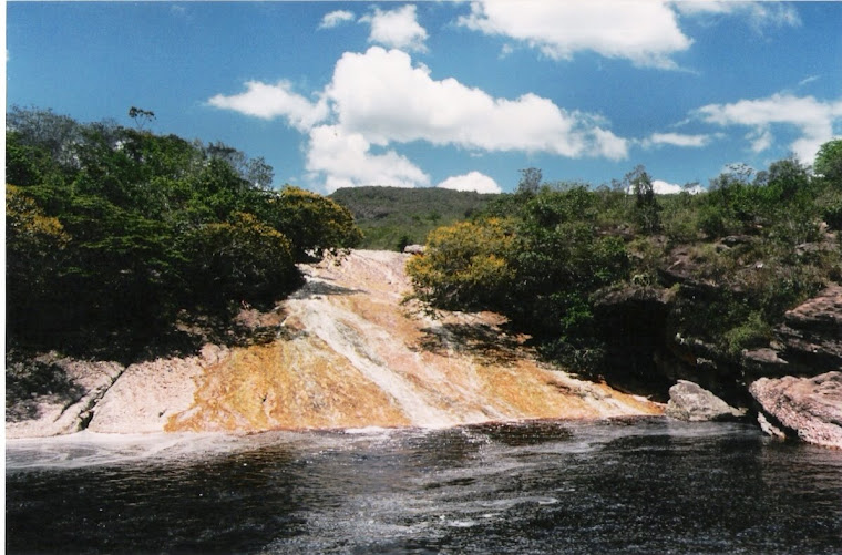 RIBEIRÃO DO MEIO