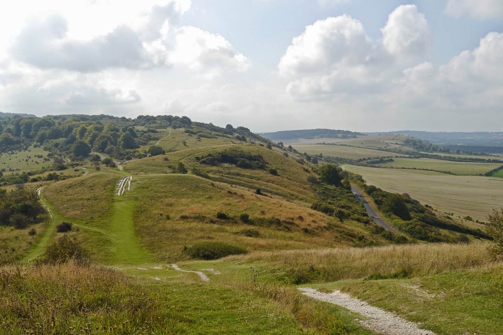 Walking in the country Ivinghoe Beacon and Aldbury