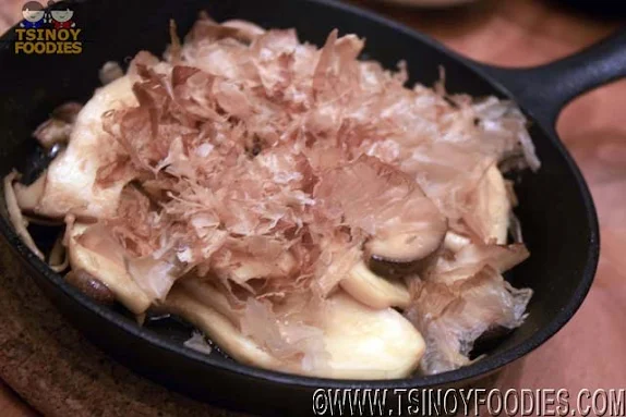 stir fried japanese mushrooms