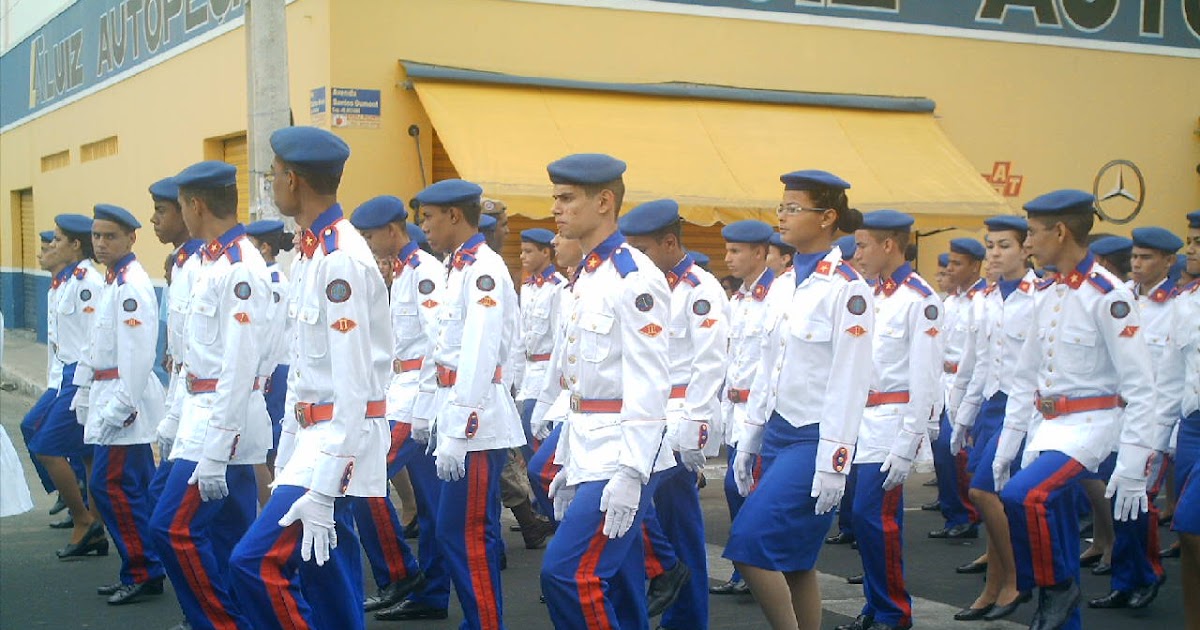 Colégio da Polícia Militar - Alfredo Vianna: abril 2008