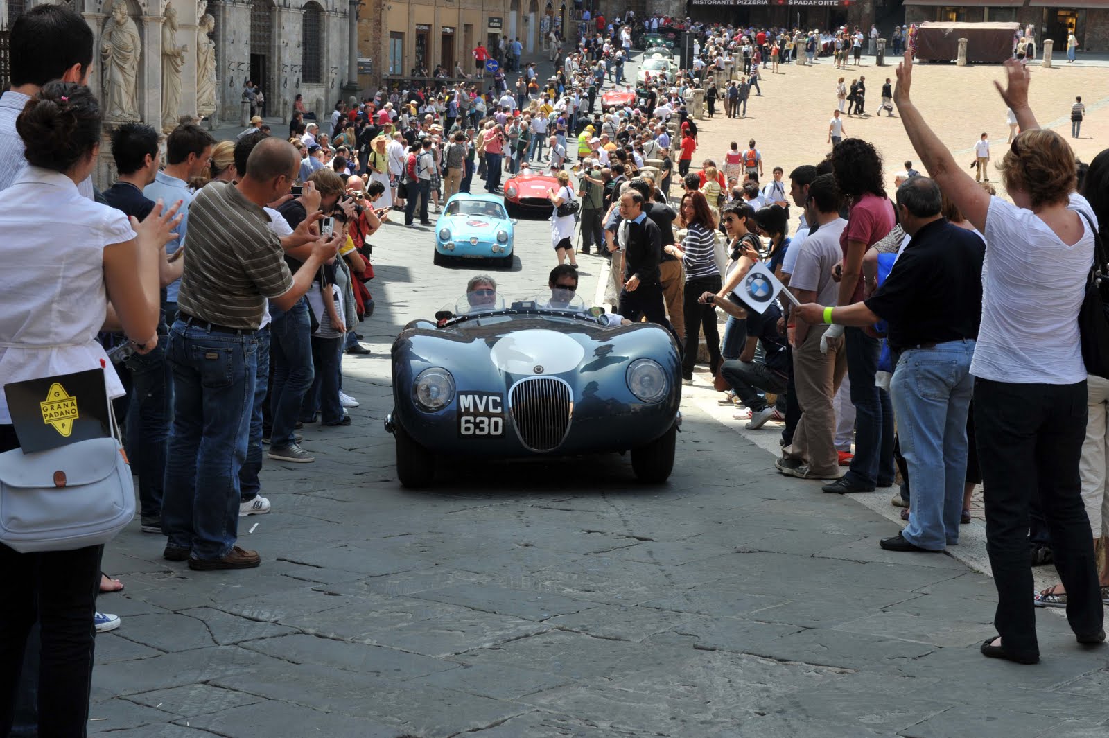Mille+Miglia_Jaguar+1.jpg