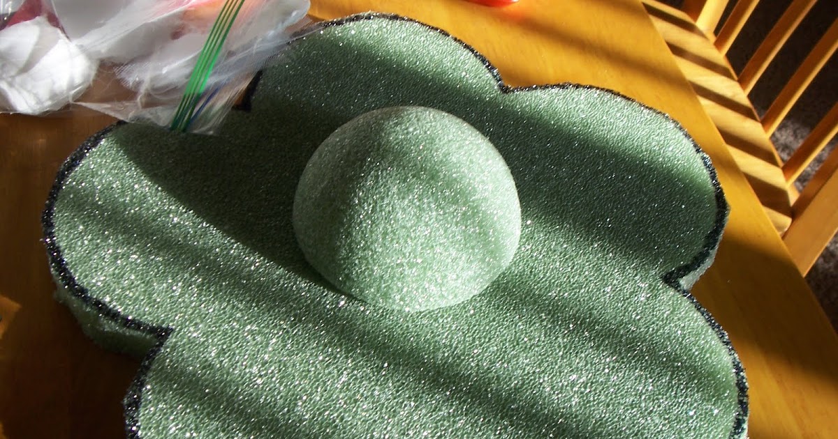 Simpler Times: Spring Door Hanger