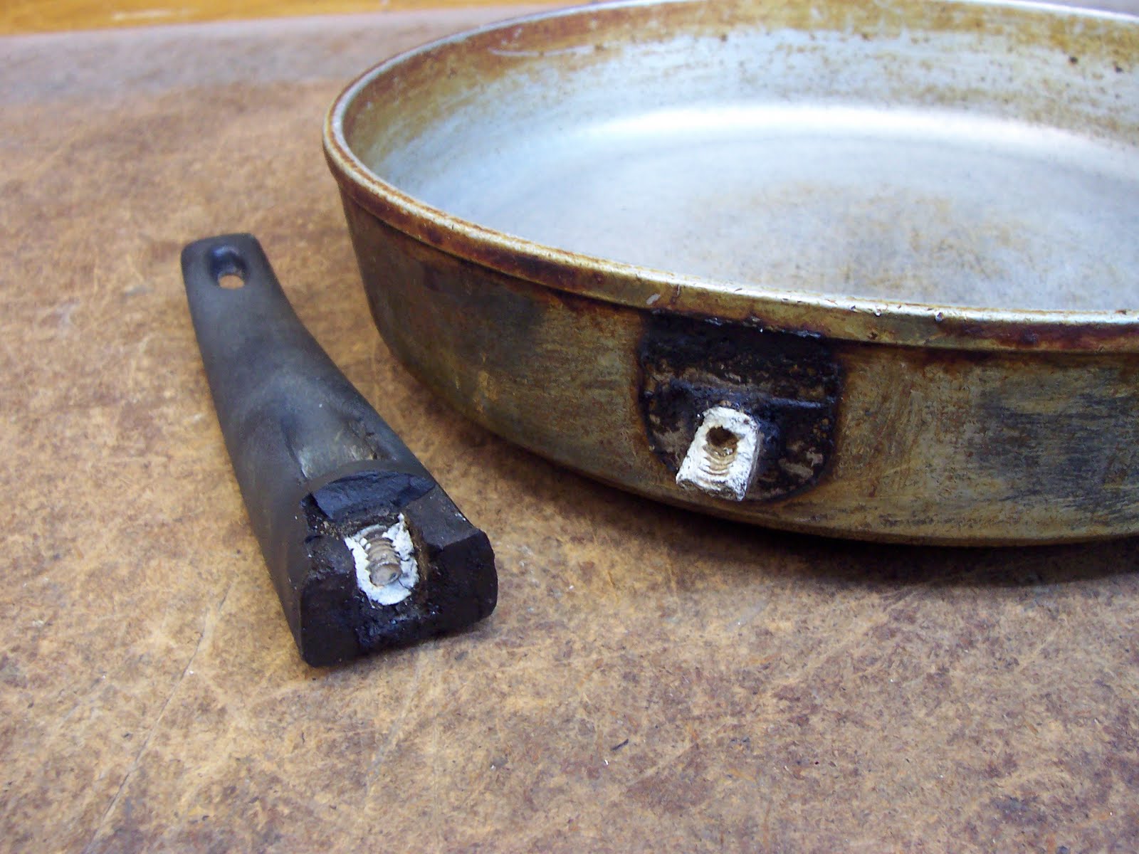 Rouge River Somewhere, a Saucepan Needs a Handle