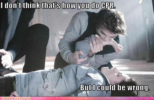 celebrity-pictures-pattinson-stewart-cpr-wrong.jpg