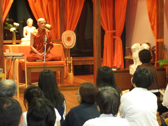 Dhamma+talk+at+night.jpg
