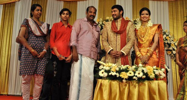 www.starsofmovie.blogspot.in: Bala and Amritha Suresh Wedding Reception