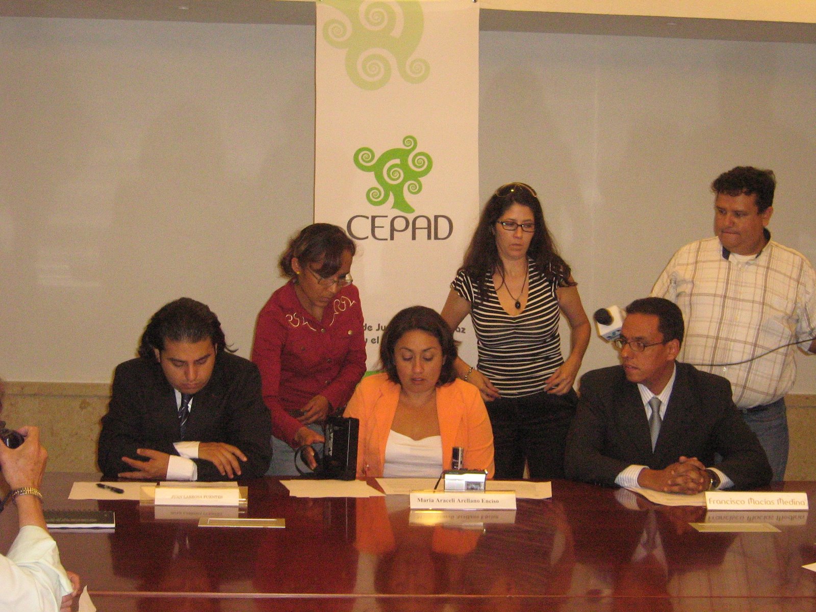 [rueda+de+prensa+14+abril+08+007.jpg]