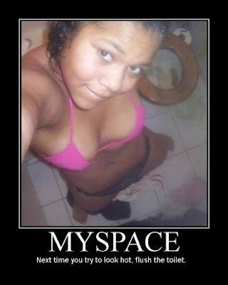 girl+didnt+flush.jpg