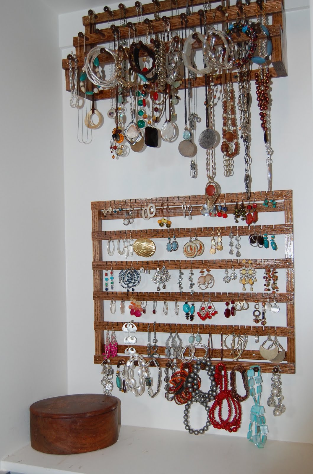 My Favorite Way to Organize Jewelry Or so she says...