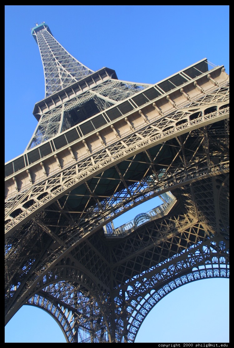[eiffel-tower-tilted_half.jpg]