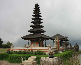 Bali Temple Wallpaper 1280 01