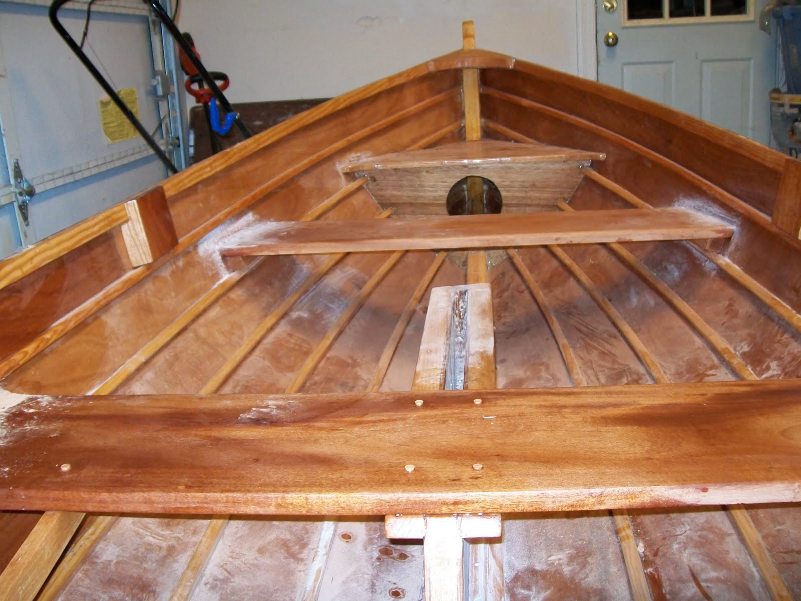 Building the Penobscot 14 Sailboat The middle Thwart and side seat