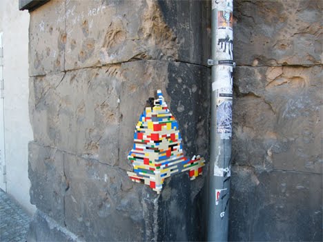 [dispatchwork-legos-1.jpg]