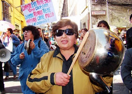 tres veces por día saldrán los maestros con toda disciplina