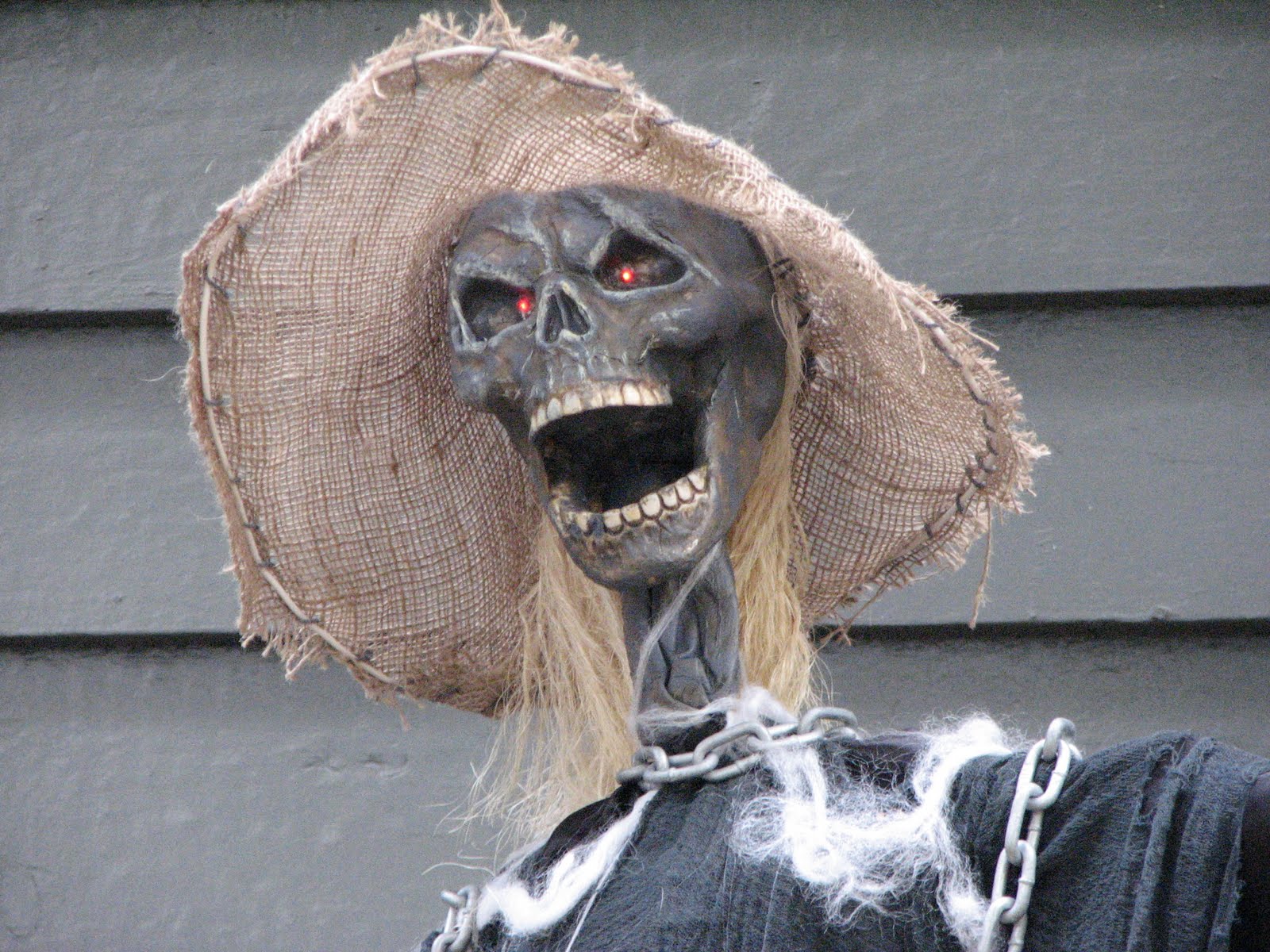 Crypt+keeper+laugh