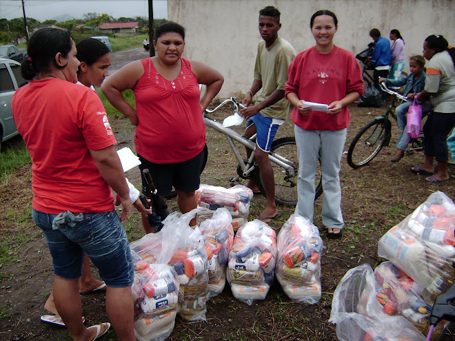 ALÉM DAS CESTAS BÁSICAS, UM SORRISO EM CADA ROSTO