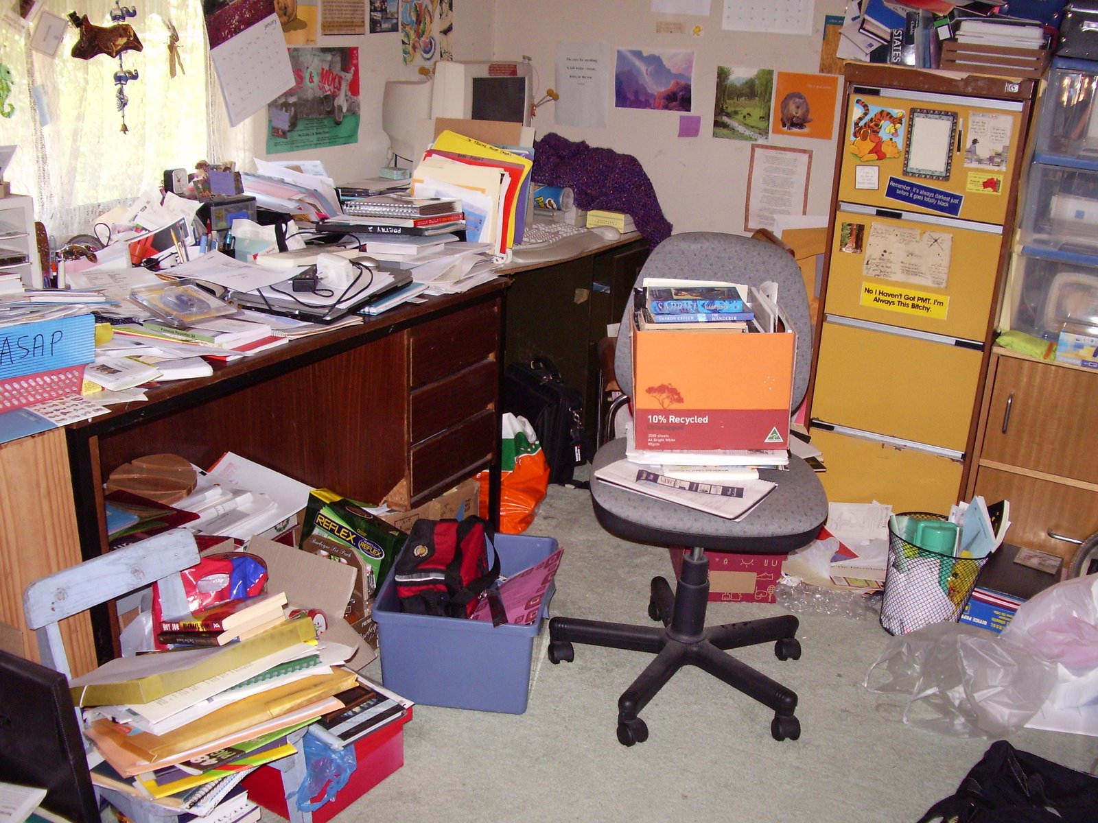 [office+mess.jpg]