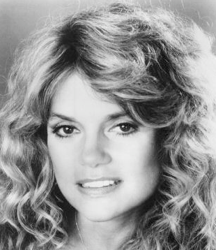 Dyan Cannon plays Julia