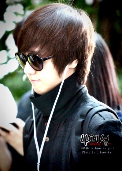 http://1.bp.blogspot.com/_-x7gqq9QJuA/TAy0EG6iHzI/AAAAAAAAK4Y/5KMEd5lzzx0/s1600/yesung100607.jpg