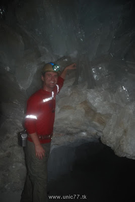 http://1.bp.blogspot.com/_-x7gqq9QJuA/TIBY39vDGcI/AAAAAAAARaI/e9QAUVEFCX4/s1600/cave_of_giant_crystals_11.jpg