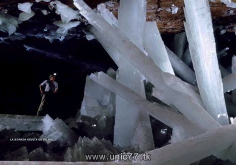 http://1.bp.blogspot.com/_-x7gqq9QJuA/TIBZcbc5K_I/AAAAAAAARbI/-D_IW1PXDDM/s1600/cave_of_giant_crystals_03.jpg