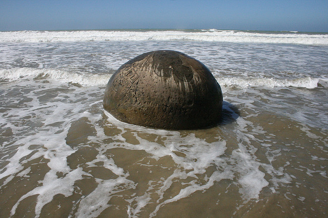 Bãi đá “trứng rồng” bí hiểm ở New Zealand Moeraki+2