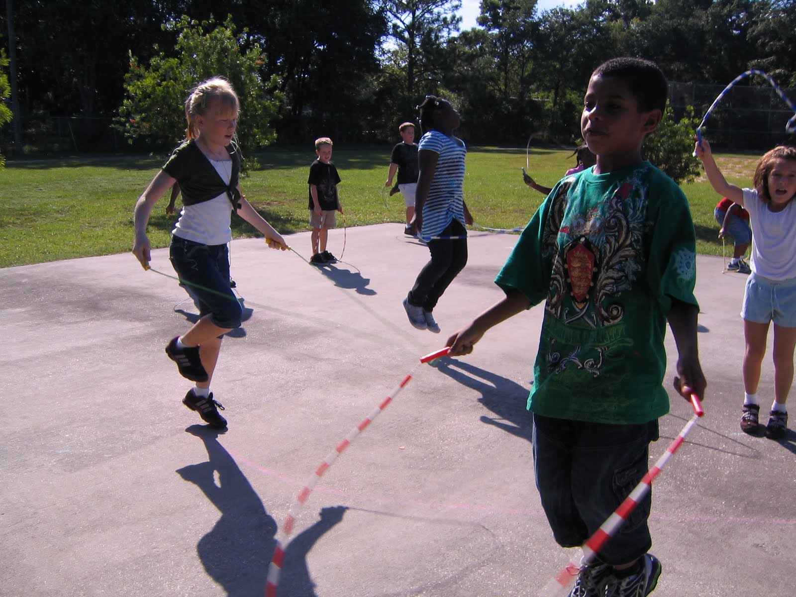 Lone Star Elementary P.E. Week 4 Ropes and Underhand Throwing
