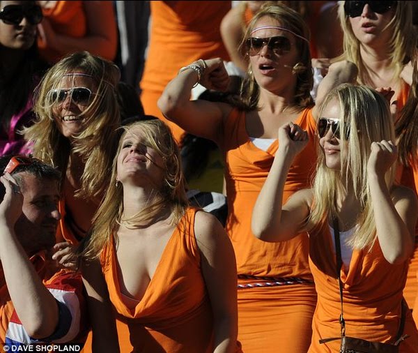 Sexy Dutch Fans Ladies In World Cup 2010 Sexy Dutch Fans Ladies In World Cup 2010