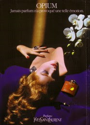 2 pa PUBLICITE ADVERTISING  2011   YVES SAINT-LAURENT parfum OPIUM EMILY BLUNT 