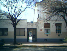 FRENTE DE LA ESCUELA