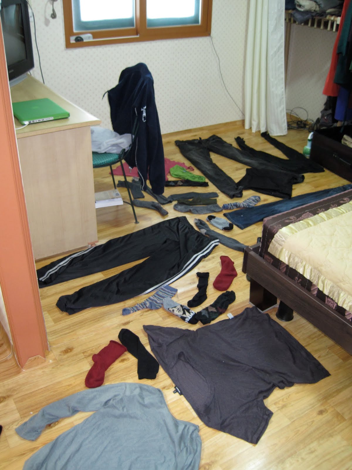 clothes floor