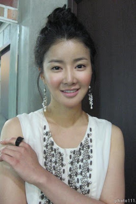 Lee si young sexy