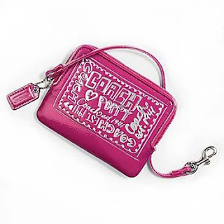 coach wristlets 16