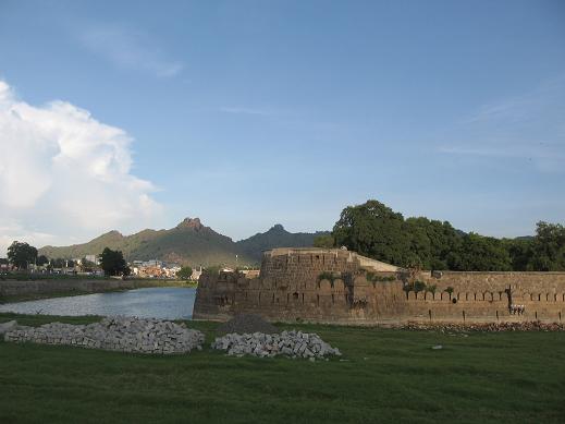 pictures Vellore - Golden vellore golden temple images. pictures Vellore - Golden