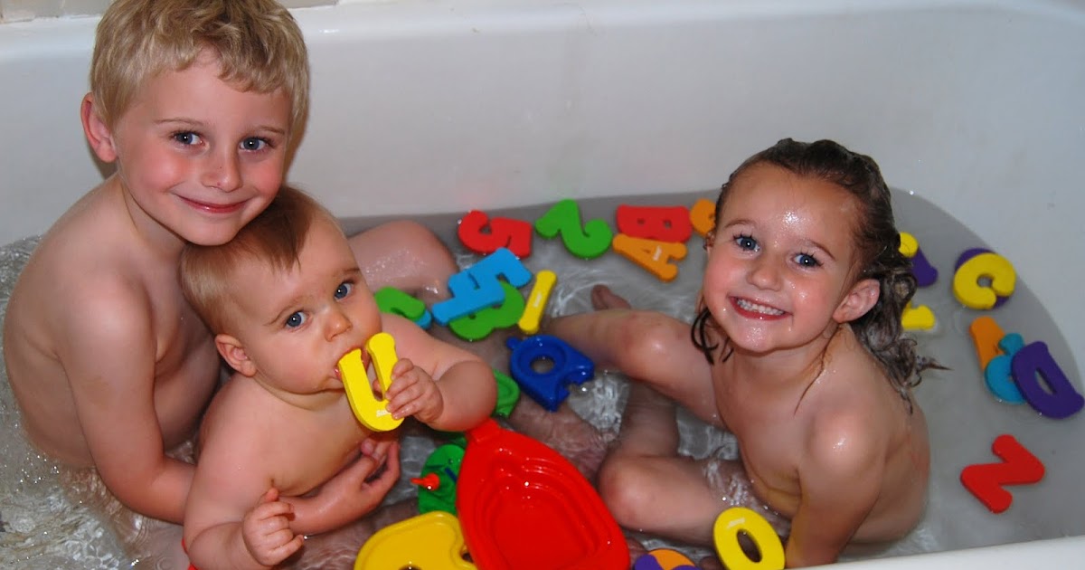 Don't all kids love bath time! 