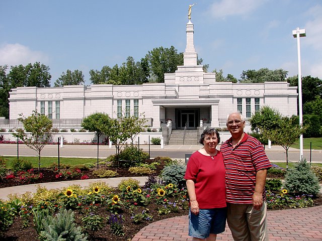[mom+and+dad+temple+2.jpg]